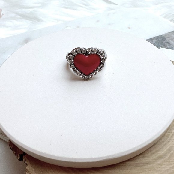Cute Swarovski Fuchsia Heart Ring - Picture 3 of 4